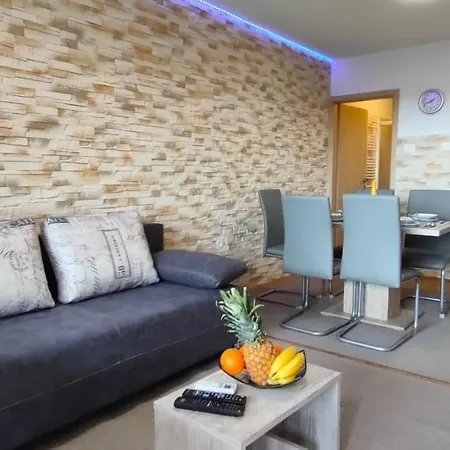 Bright With Terrace For 5 Pax Dd2 * Lucija